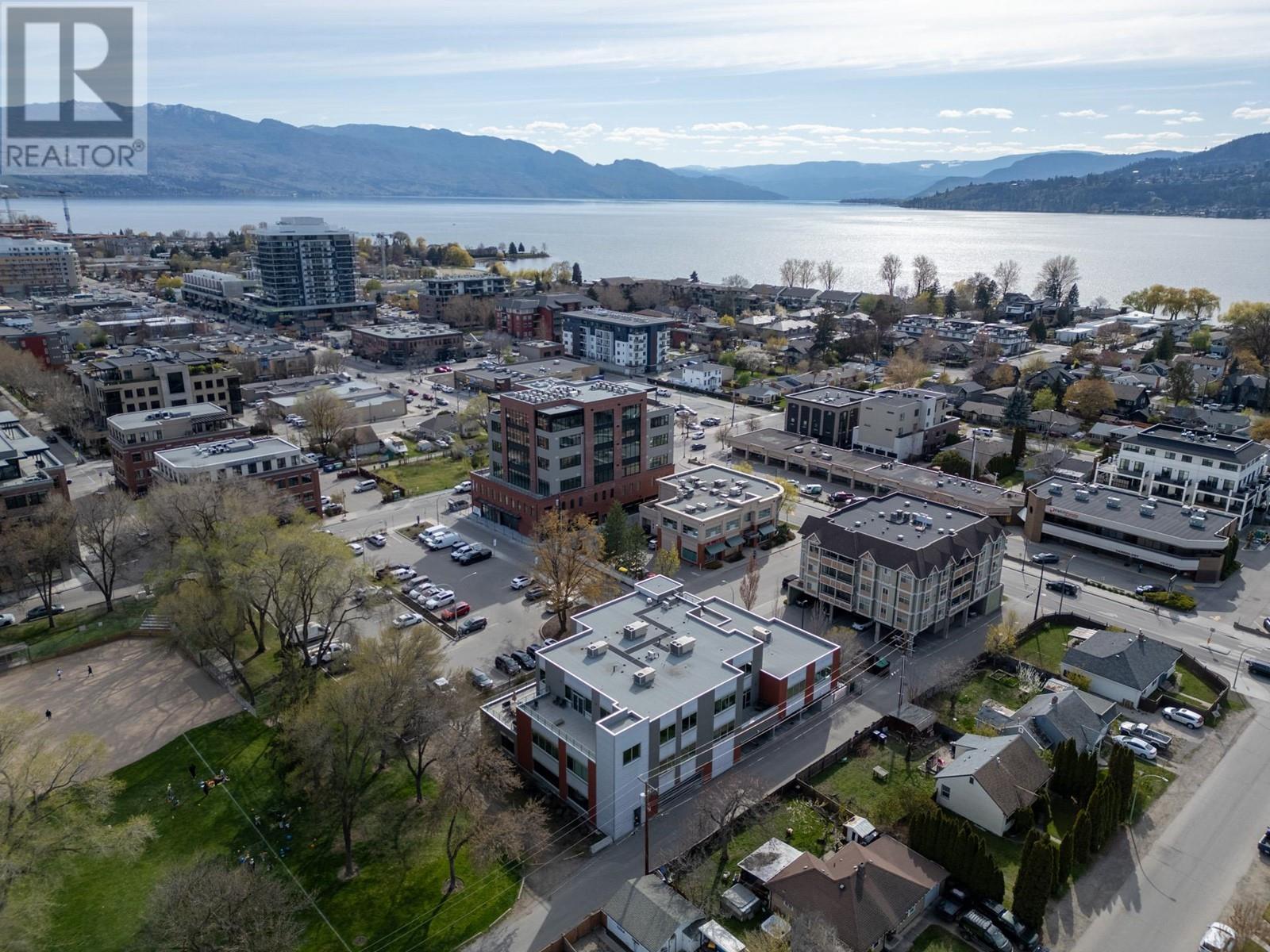 303 590 McKay Avenue, Kelowna