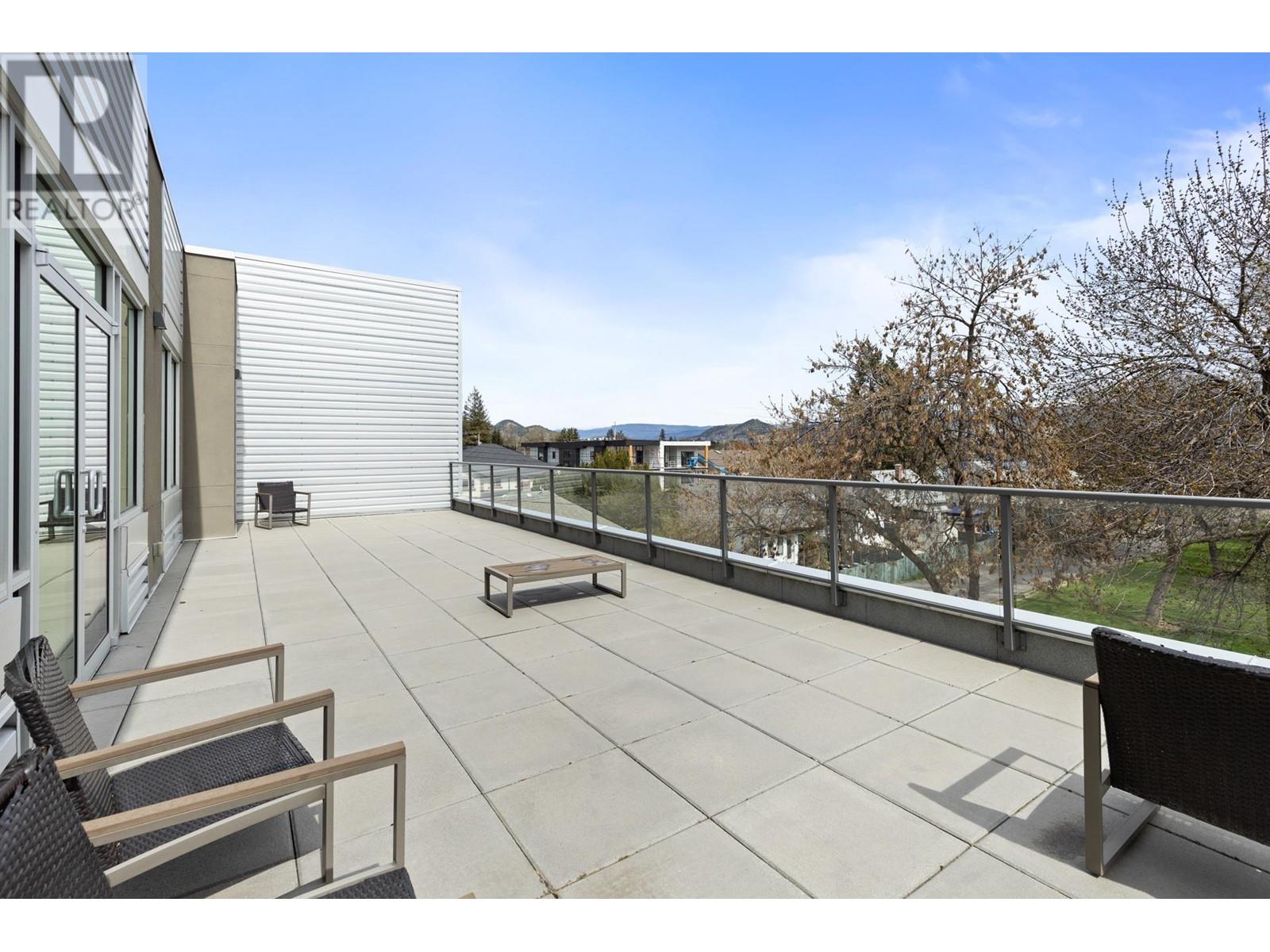 303 590 McKay Avenue, Kelowna