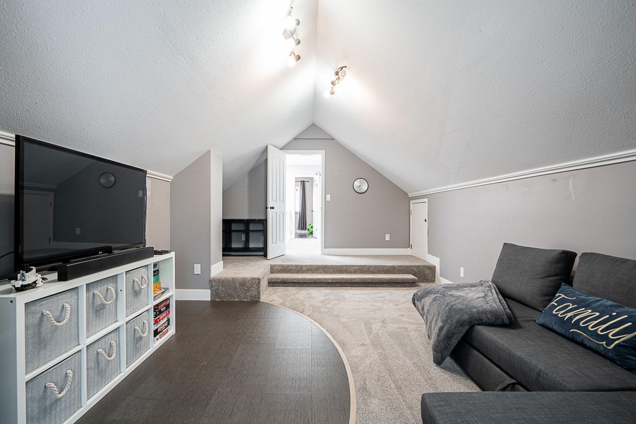 Photo 27 of 20552 96 A Avenue, Langley BC