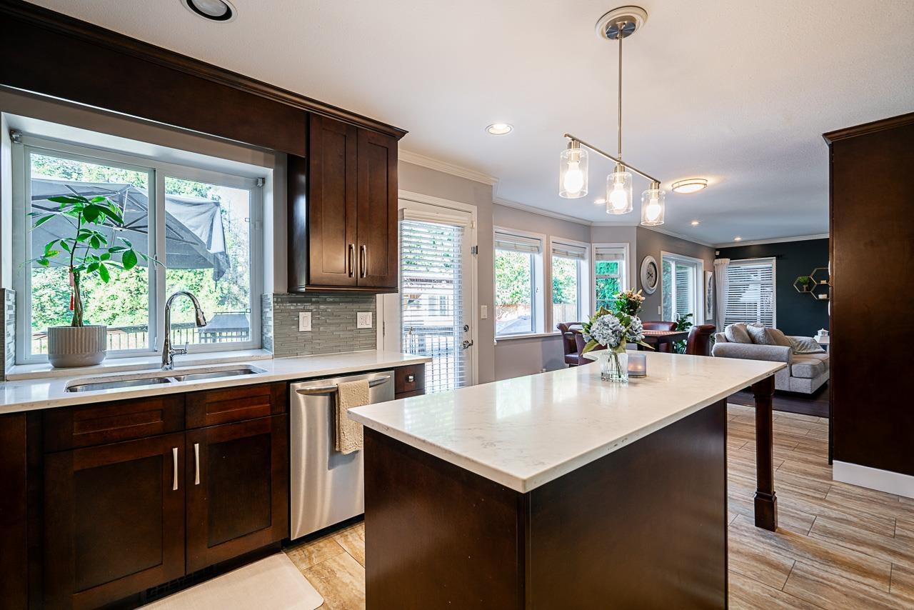 Photo 13 of 20552 96 A Avenue, Langley BC