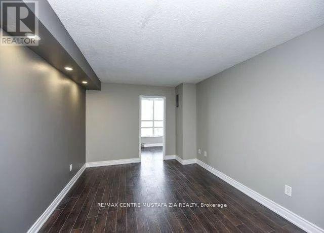 Photo 12 of 1506 250 Webb Drive, Mississauga ON