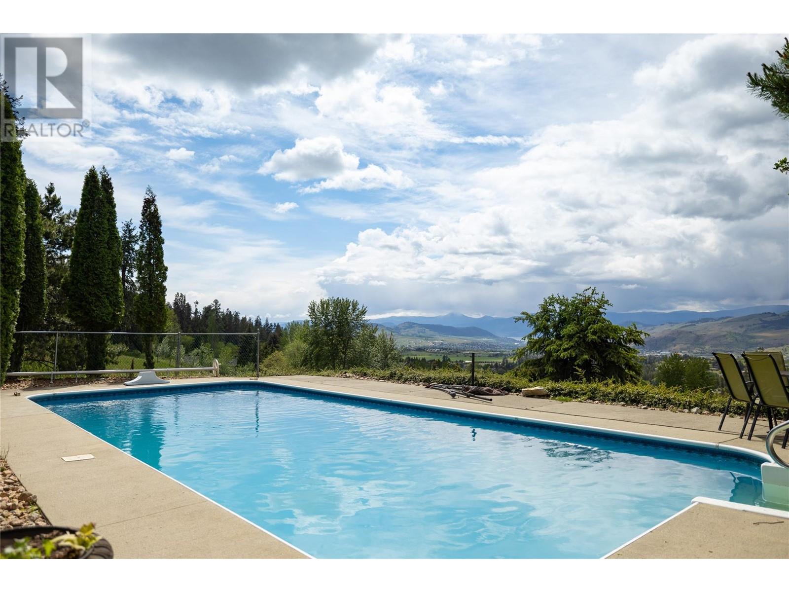 5620 Neil Road, Vernon