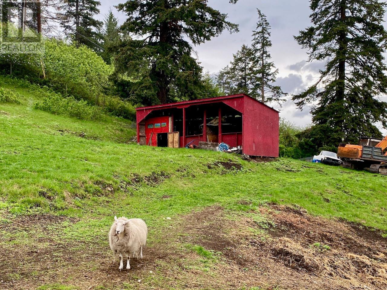 5620 Neil Road, Vernon