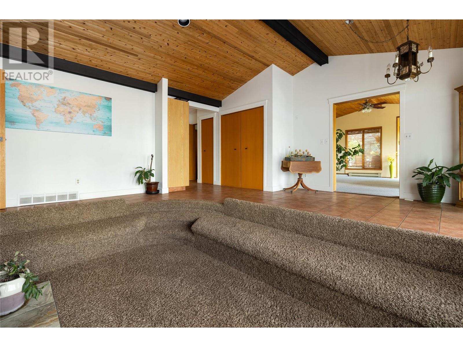 5620 Neil Road, Vernon