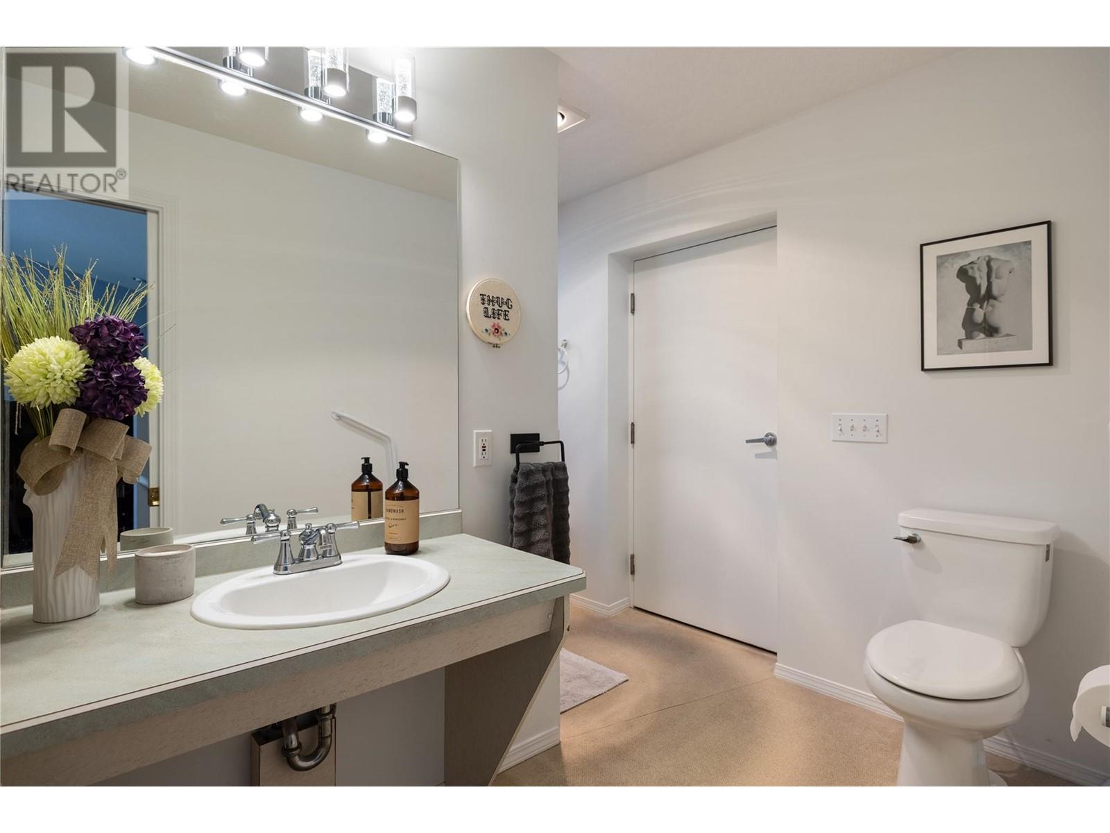 5620 Neil Road - 77