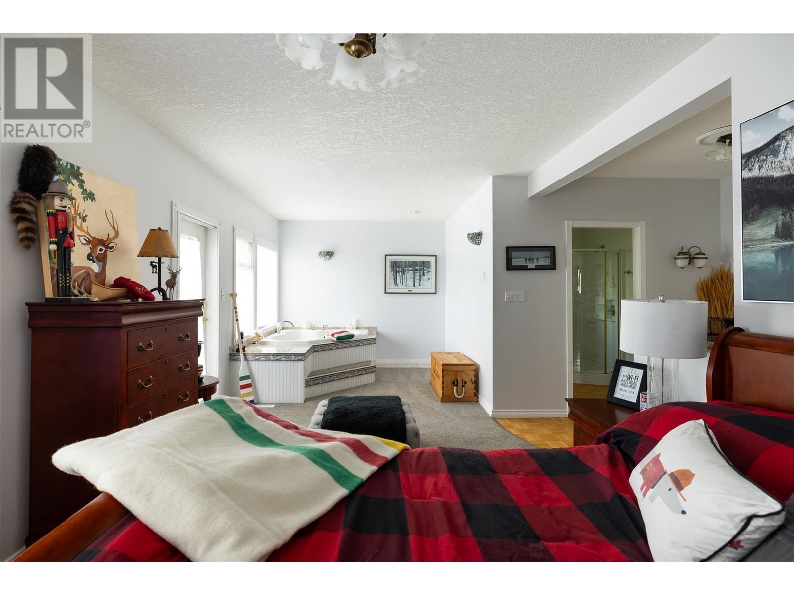 5620 Neil Road, Vernon