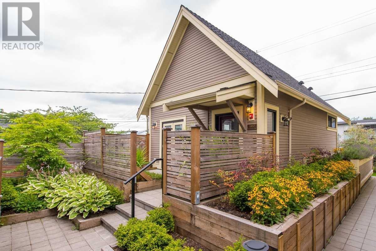 1057 SALSBURY DRIVE, Vancouver