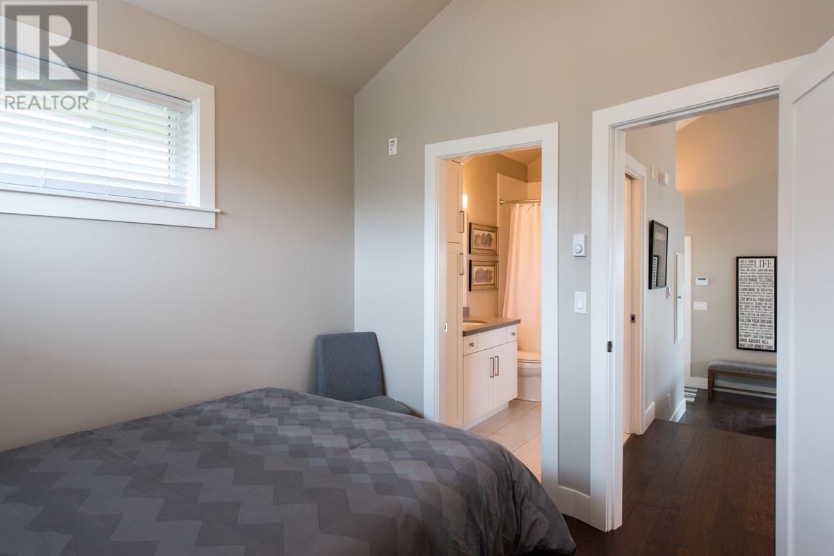 1057 SALSBURY DRIVE, Vancouver real estate listing R2979806
