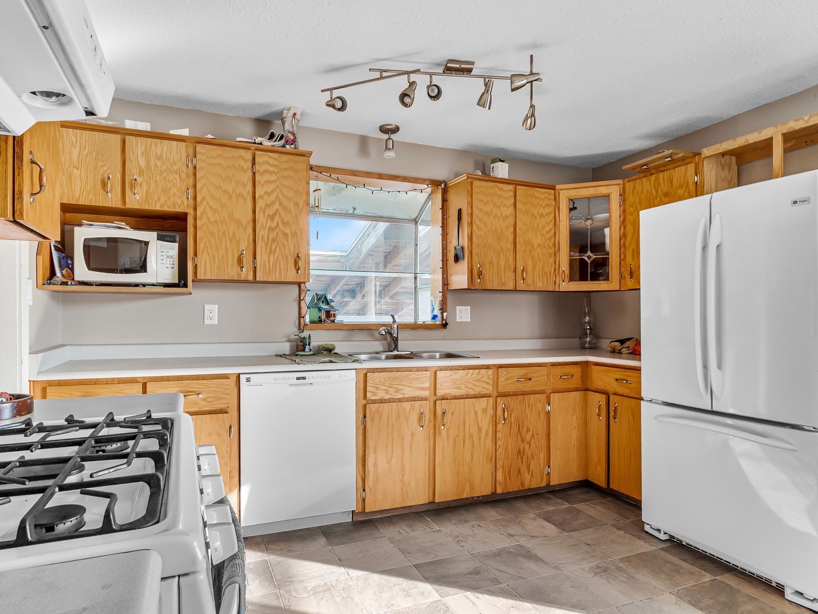 Photo 16 of 34693 2 Avenue, Abbotsford BC