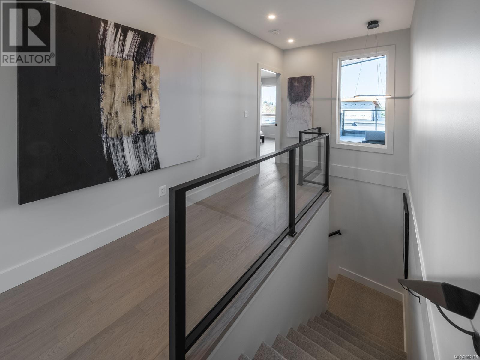 112 463 Hirst Ave, Parksville real estate listing 992465