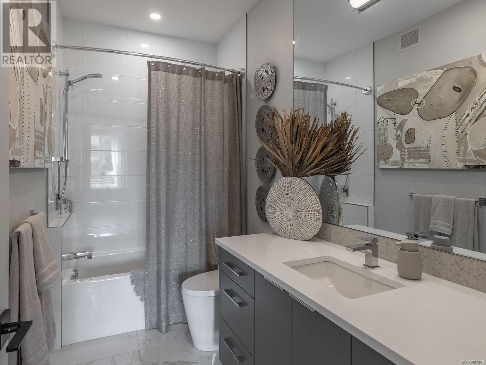 112 463 Hirst Ave, Parksville real estate listing 992465