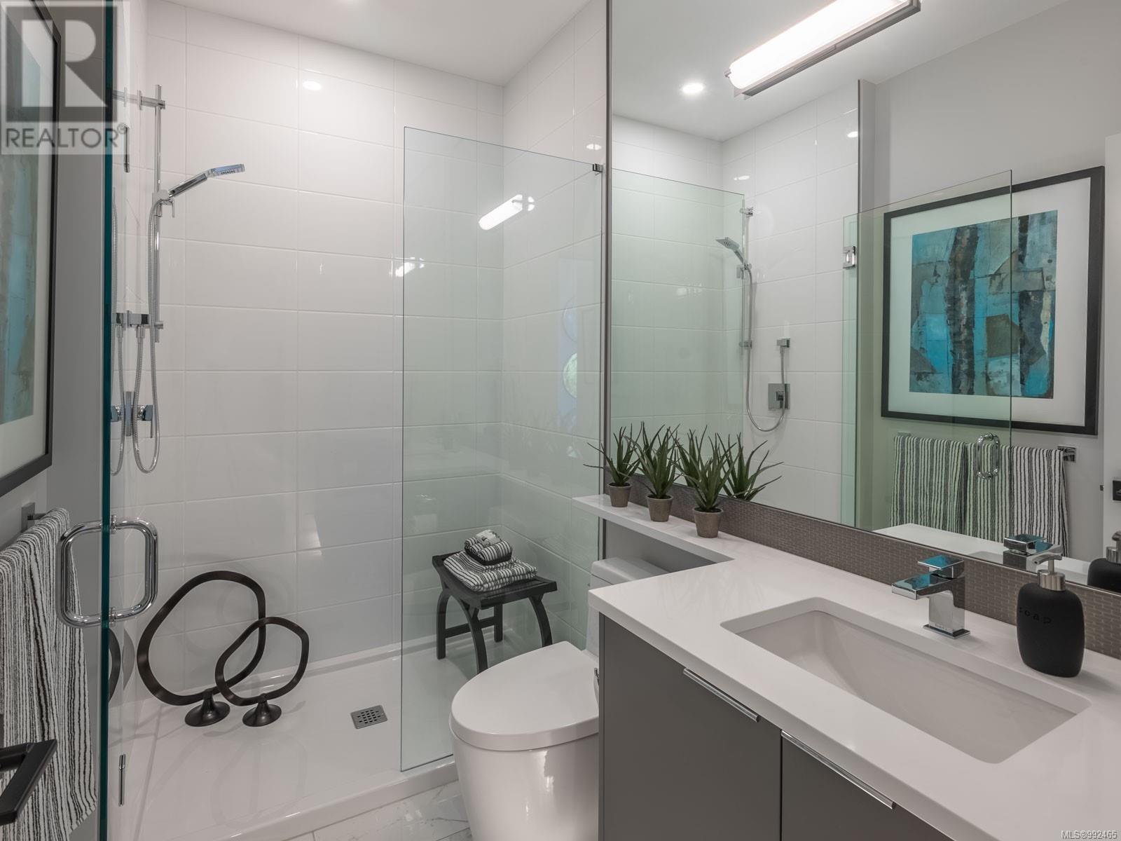 112 463 Hirst Ave, Parksville real estate listing 992465