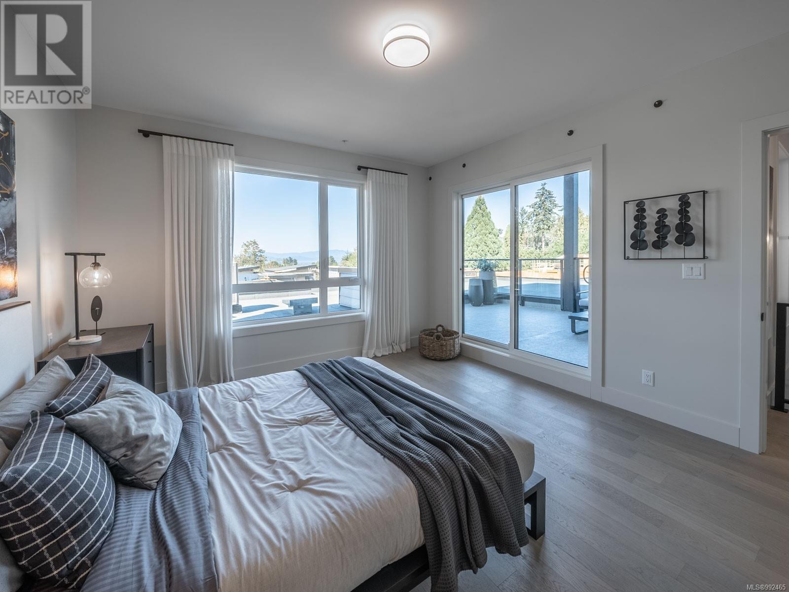 112 463 Hirst Ave, Parksville real estate listing 992465