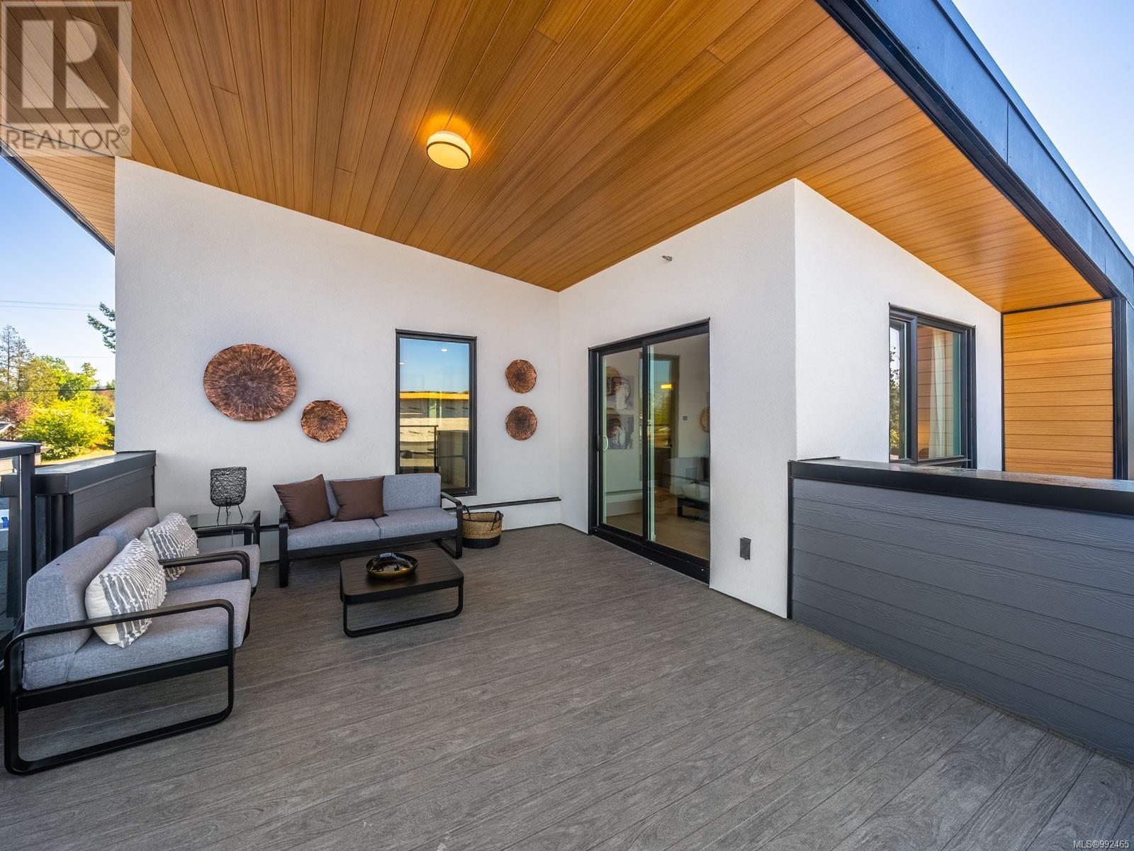 112 463 Hirst Ave, Parksville real estate listing 992465