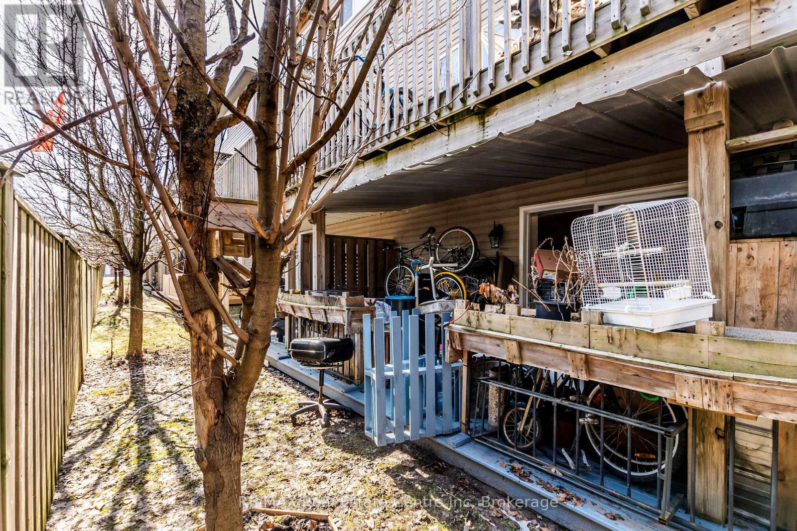 Photo 17 of 8 B 38 Howe Drive, Kitchener ON
