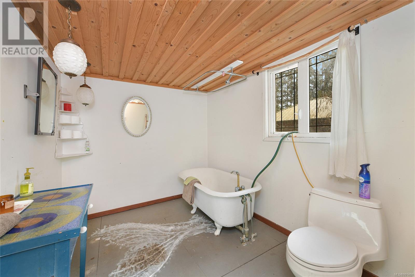  348 Georgina Point Road, Mayne Island