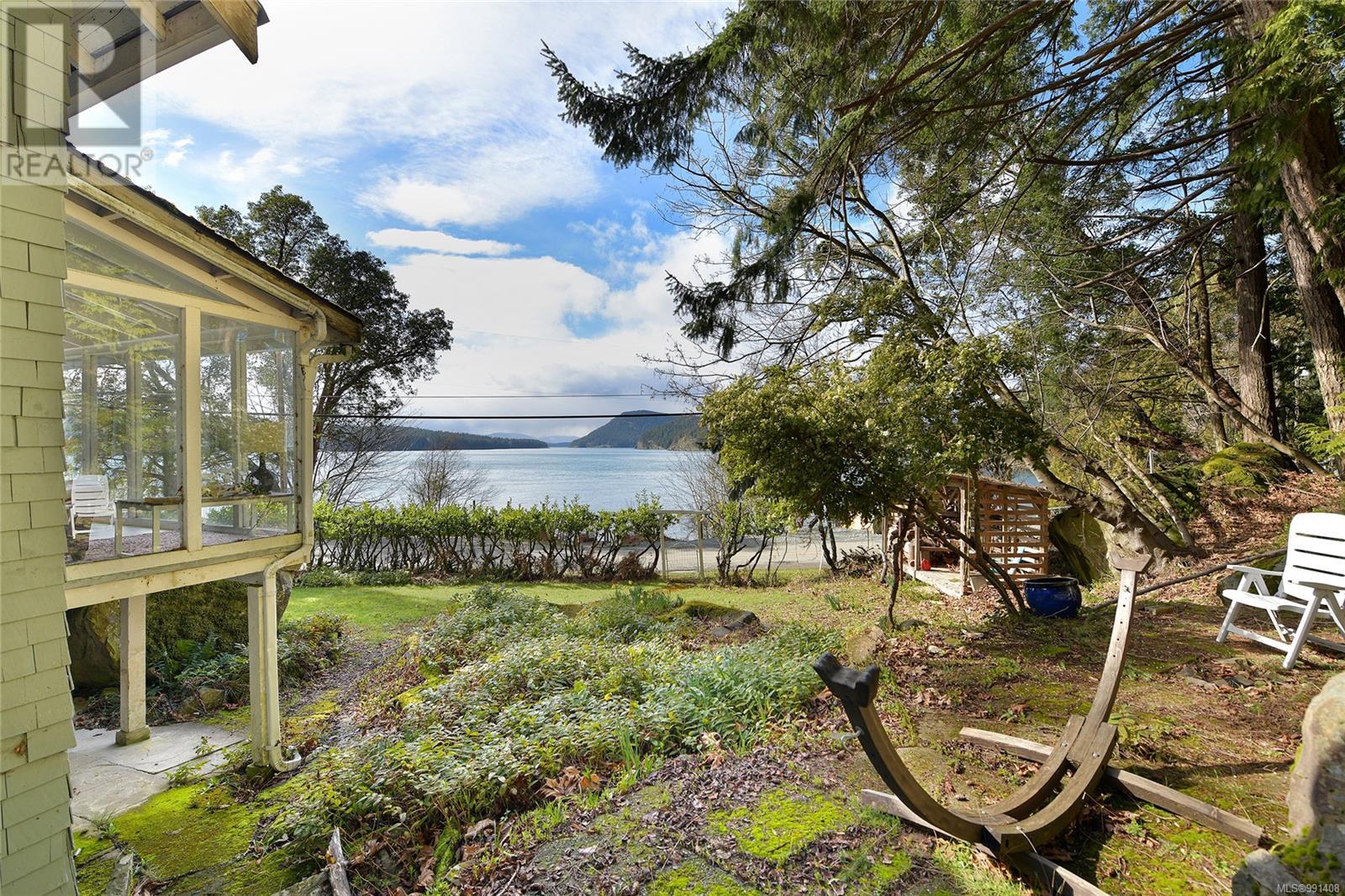  348 Georgina Point Road, Mayne Island