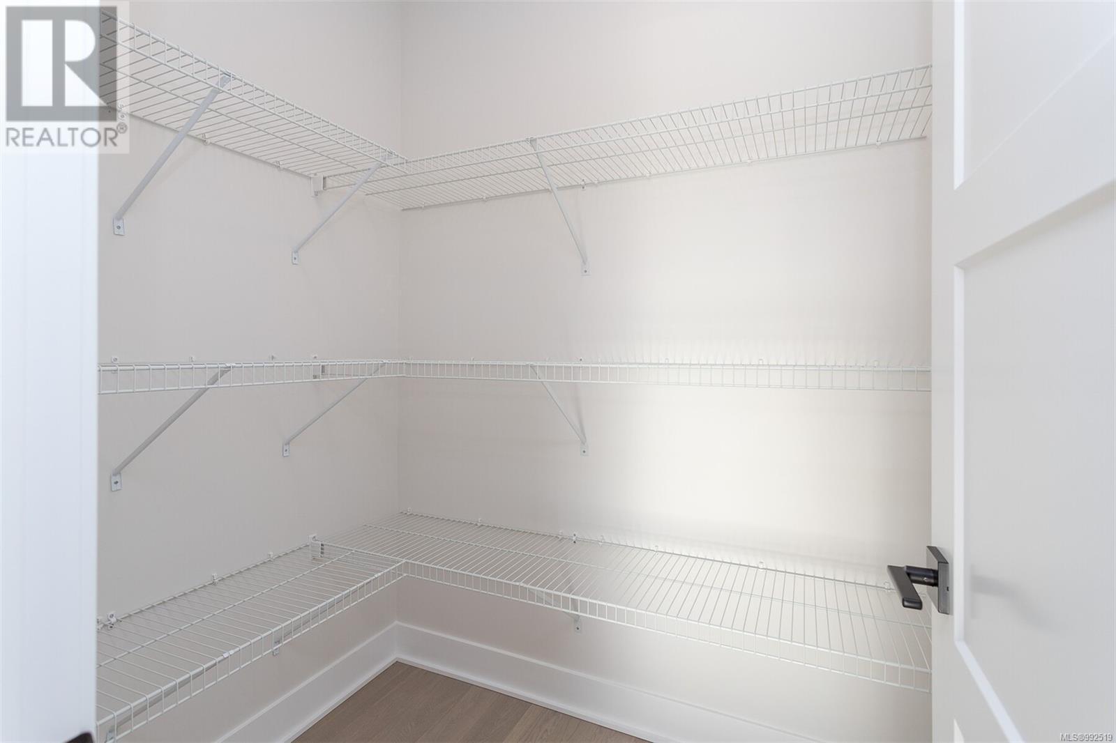 1403 Flint Ave, Langford real estate listing 992519