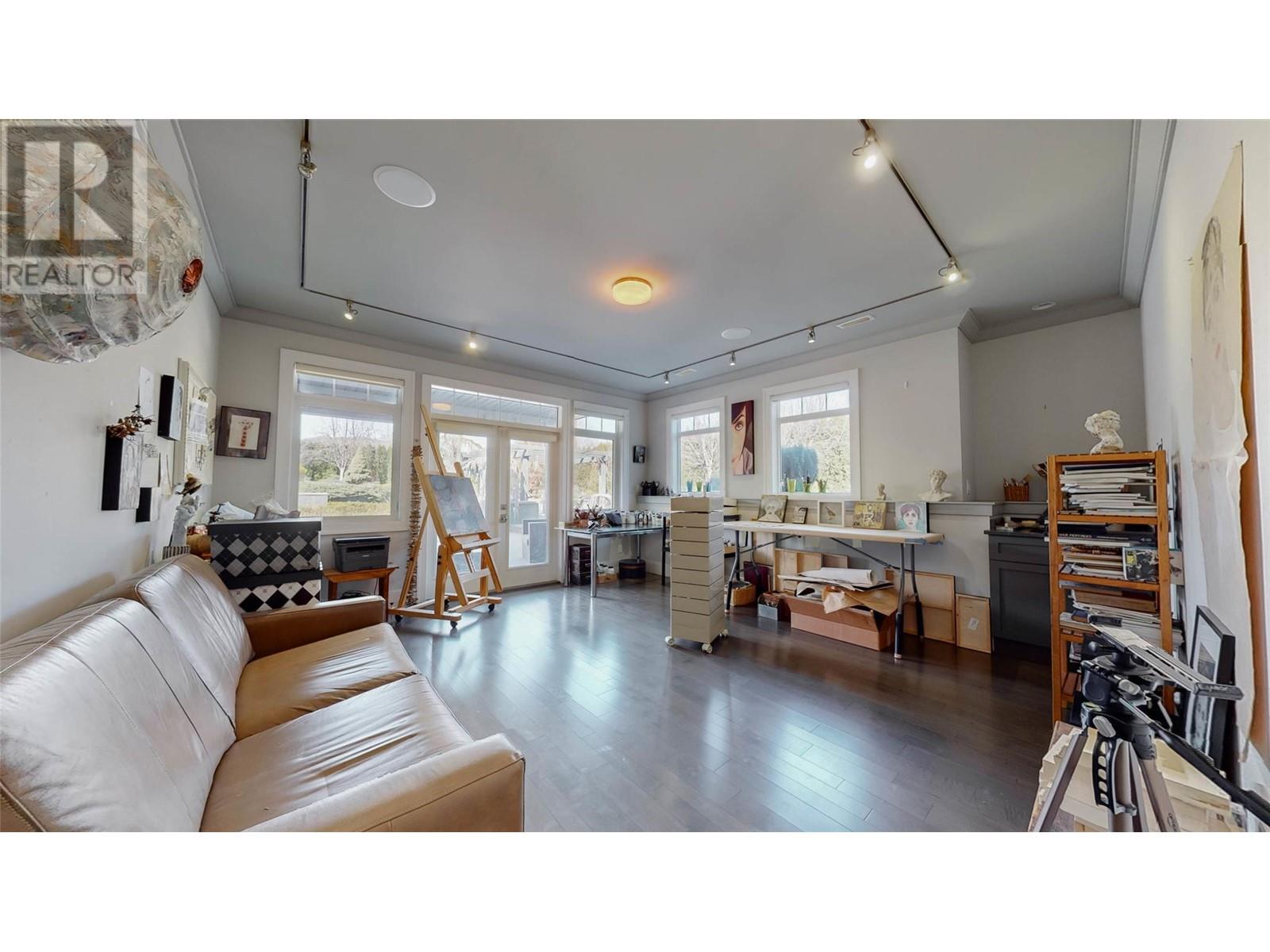 5642 Yarrow Street, Oliver