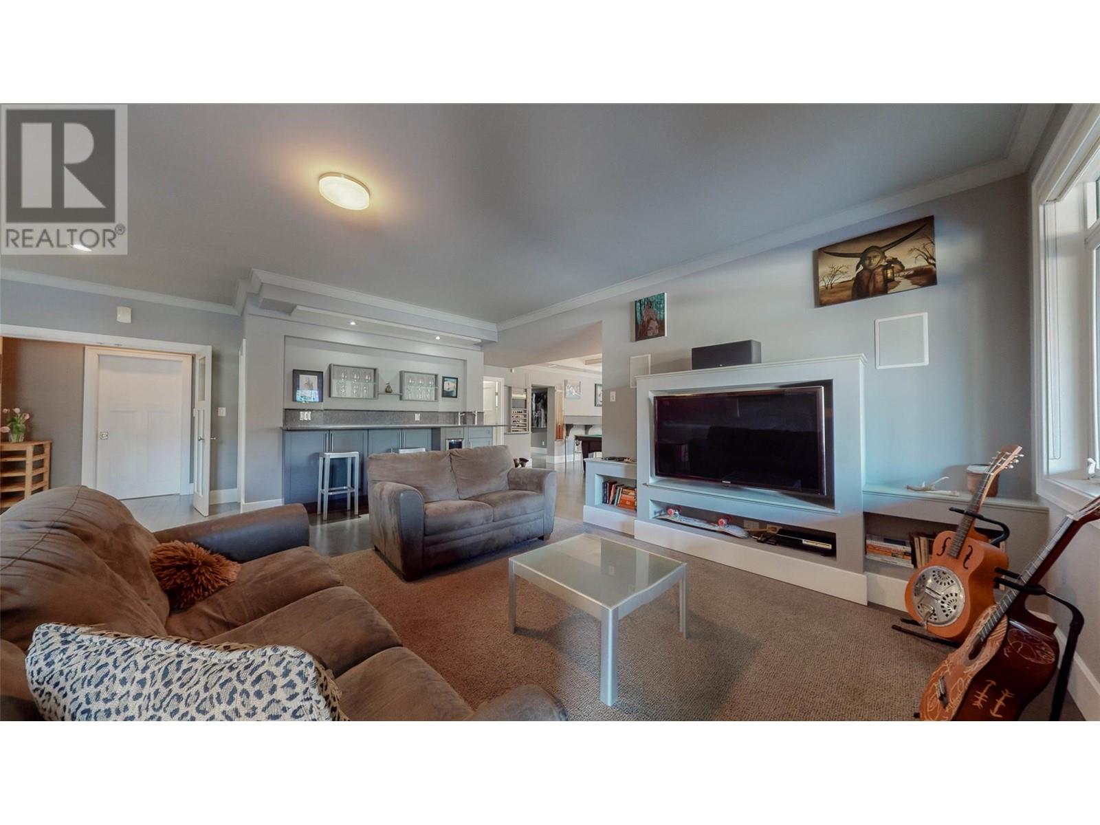 5642 Yarrow Street, Oliver