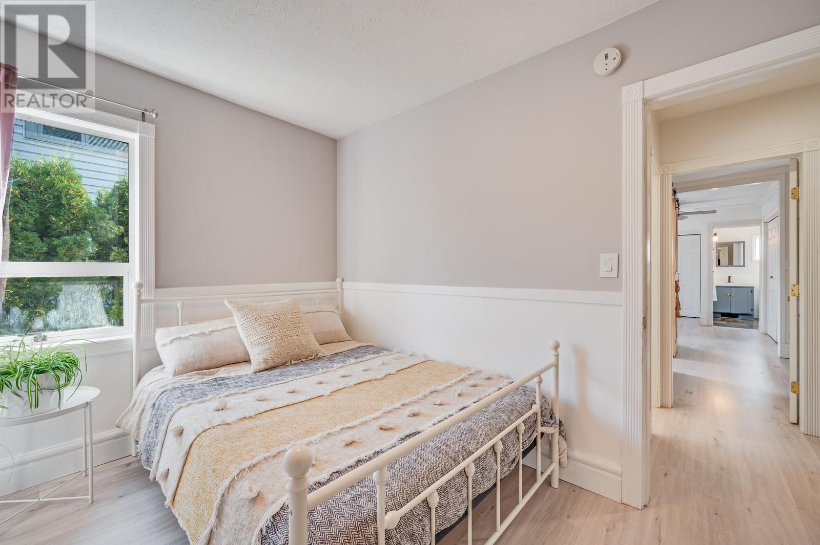  1422 Bankhead Crescent, Kelowna