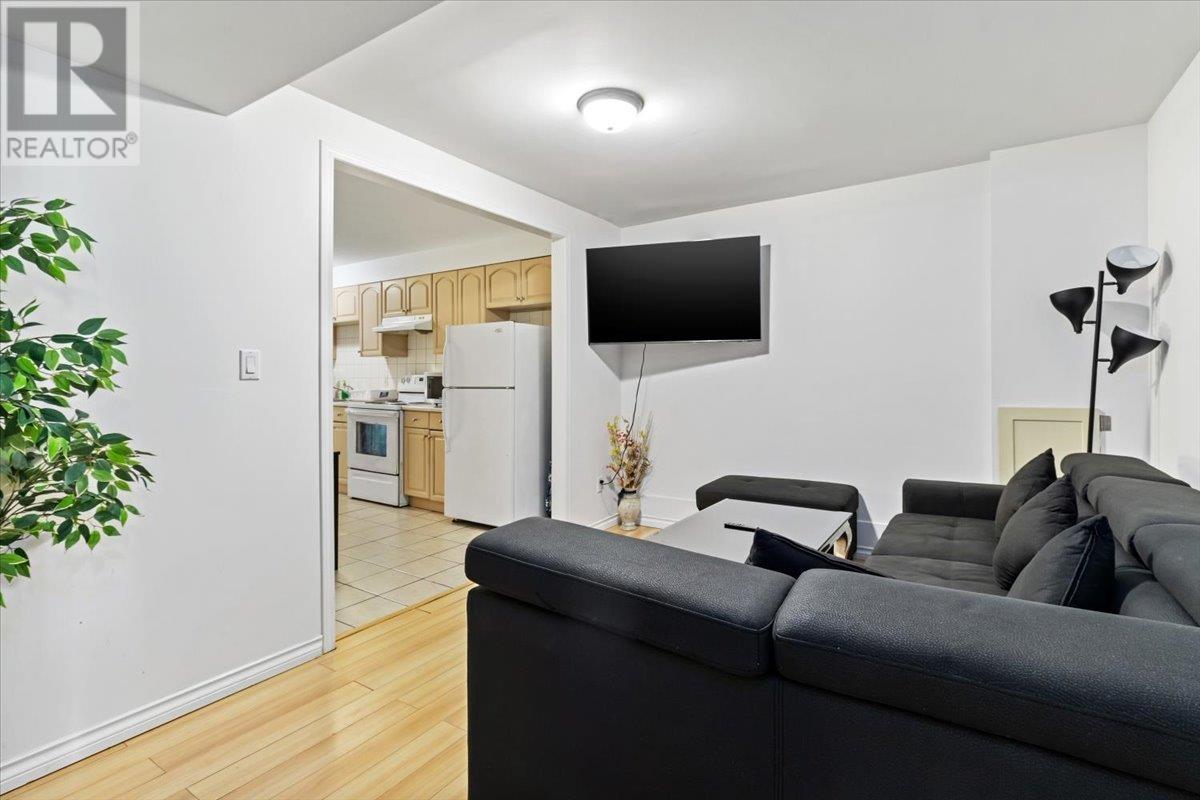 Photo 22 of 7575 10th Avenue, Burnaby BC