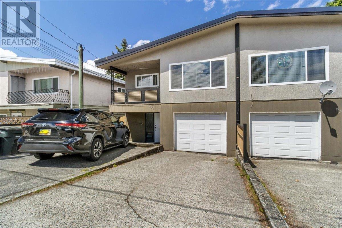 Photo 2 of 7575 10th Avenue, Burnaby BC