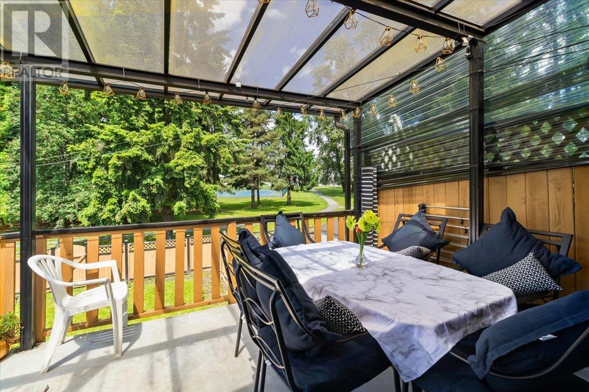 Photo 34 of 7575 10th Avenue, Burnaby BC