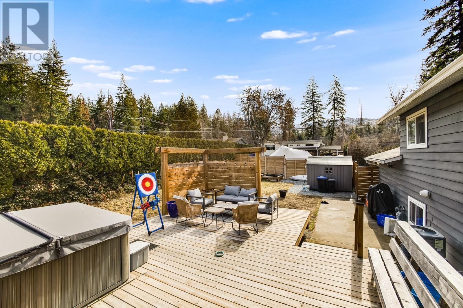  884 Roma Court, Kelowna