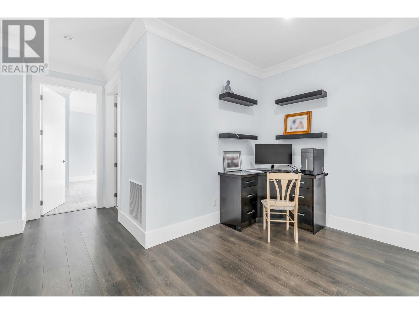 10211 NO. 6 Road, Richmond
