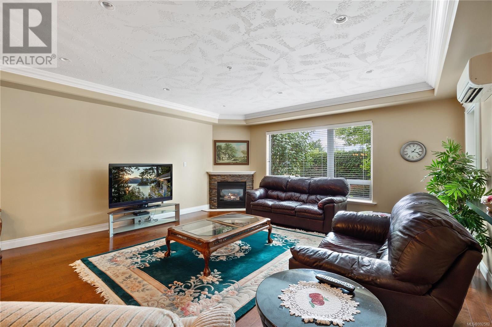 415 3666 Royal Vista Way, Courtenay real estate listing 992582