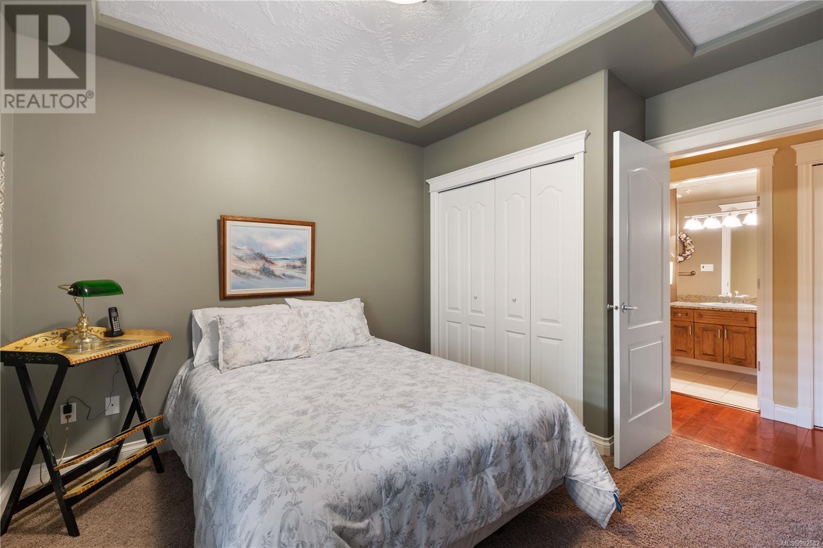 415 3666 Royal Vista Way, Courtenay real estate listing 992582