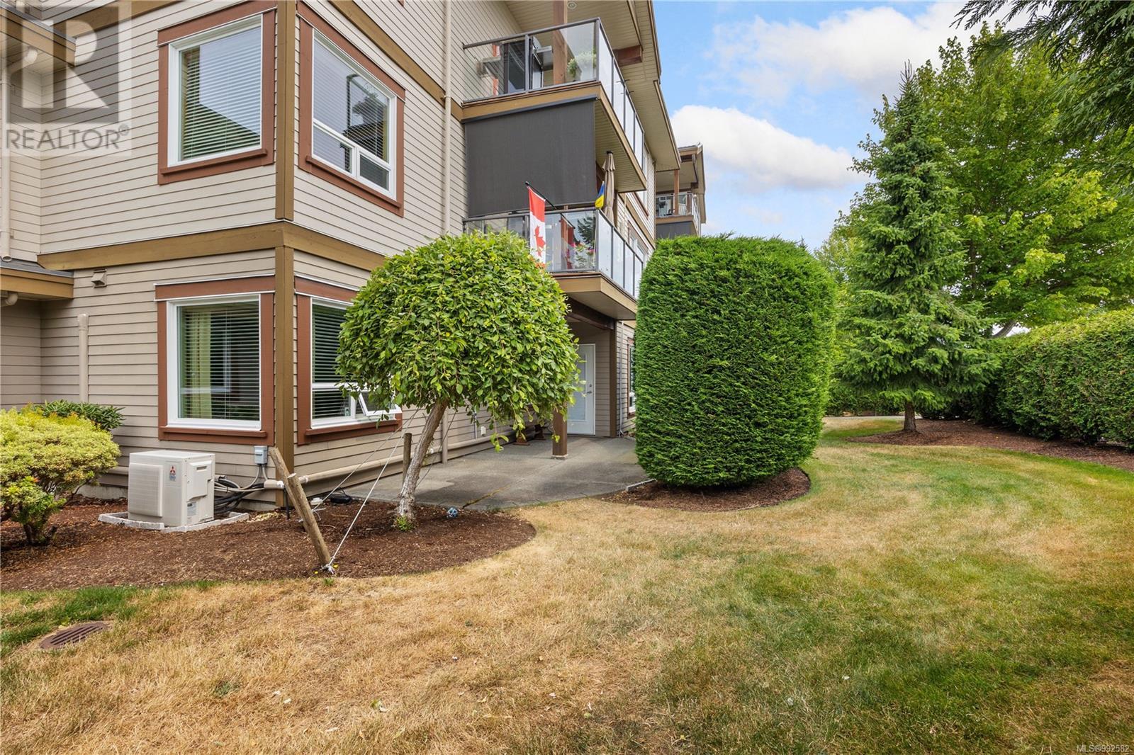 415 3666 Royal Vista Way, Courtenay real estate listing 992582