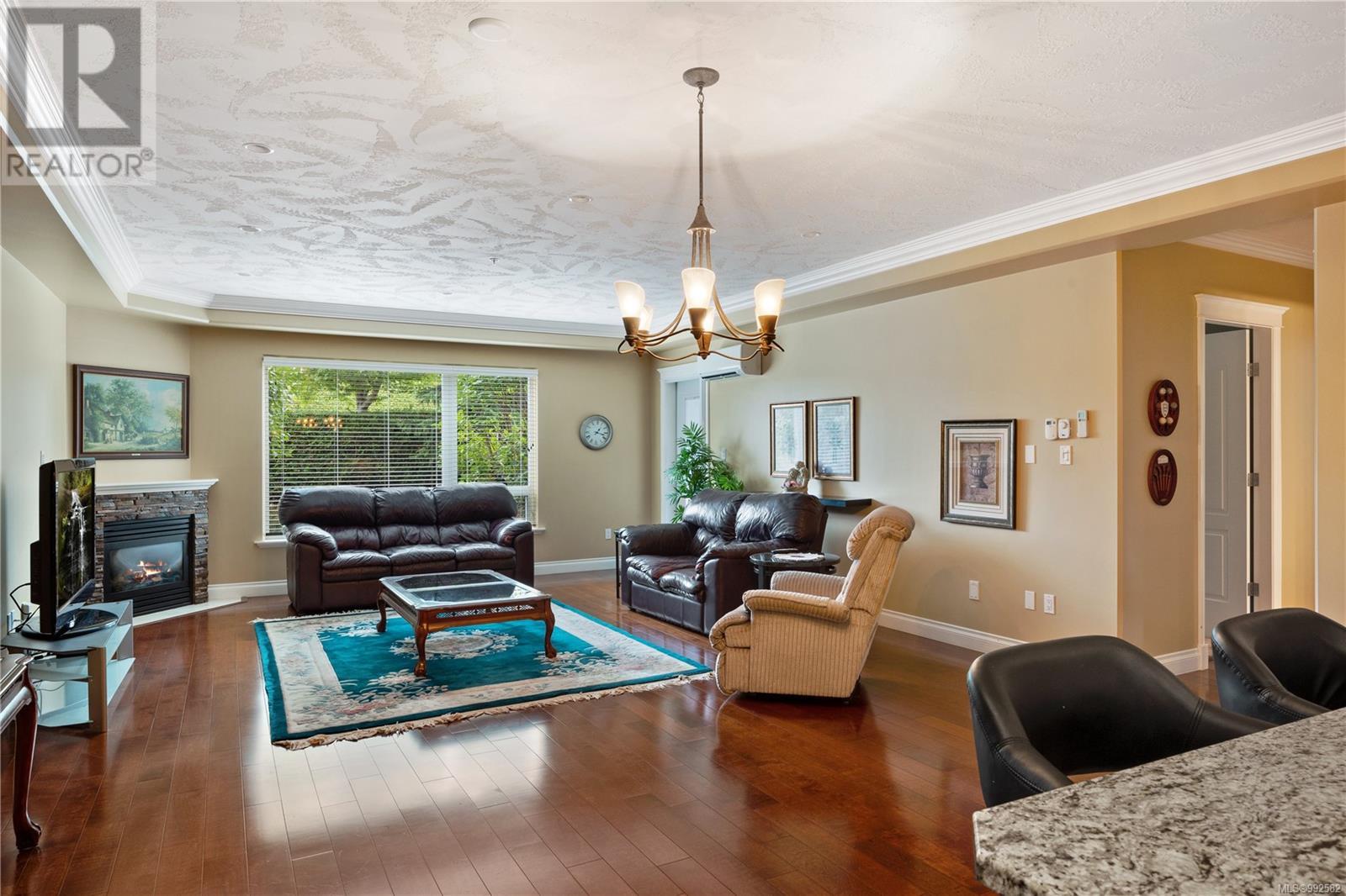 415 3666 Royal Vista Way, Courtenay real estate listing 992582