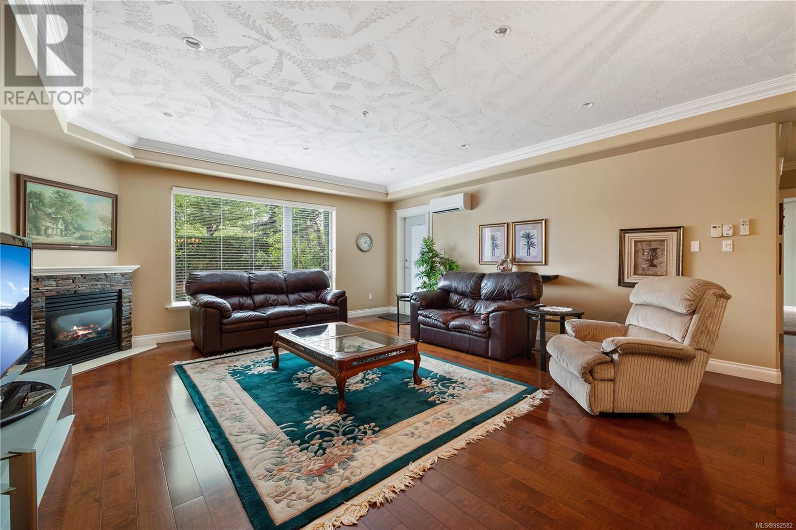 415 3666 Royal Vista Way, Courtenay real estate listing 992582