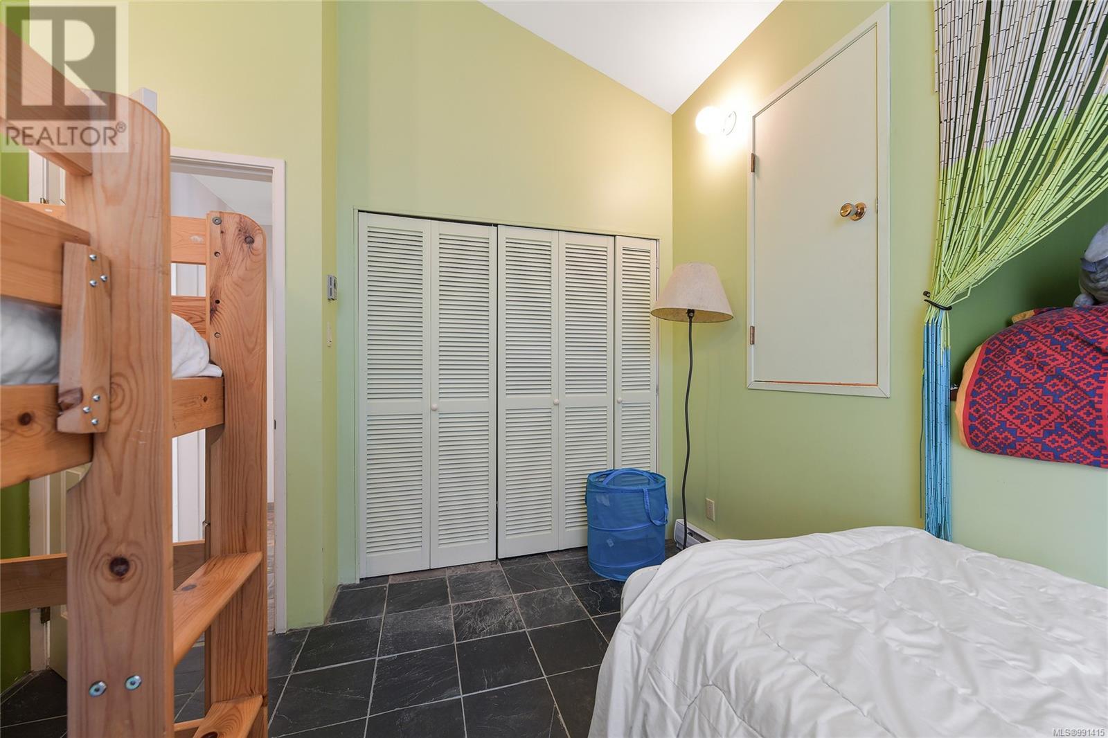  524 Bay Turnabout, Mayne Island