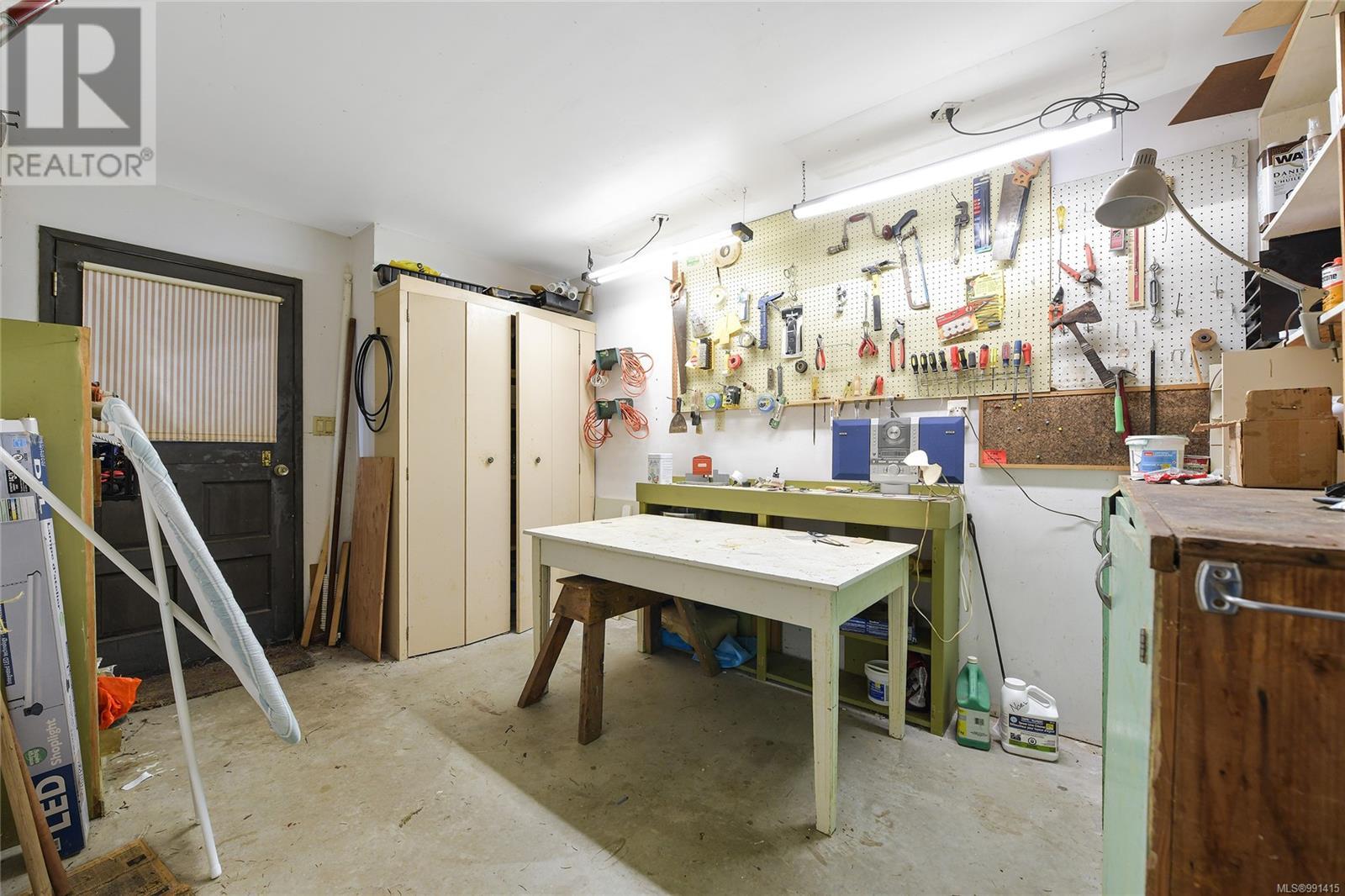  524 Bay Turnabout, Mayne Island