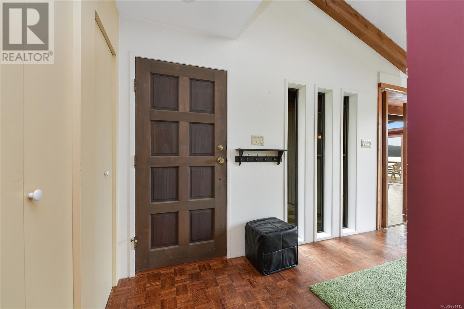  524 Bay Turnabout, Mayne Island