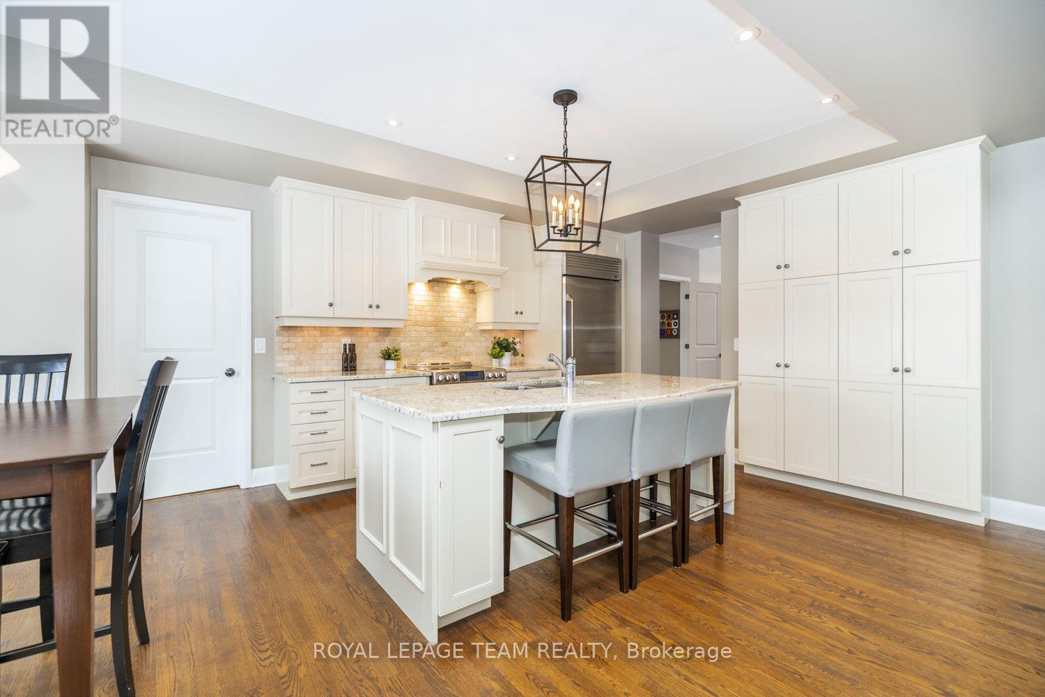 Photo 2 of 213 Cabrelle Place, Ottawa ON