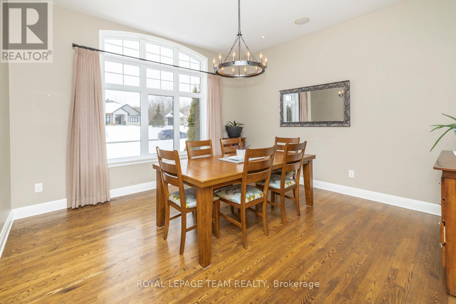Photo 17 of 213 Cabrelle Place, Ottawa ON