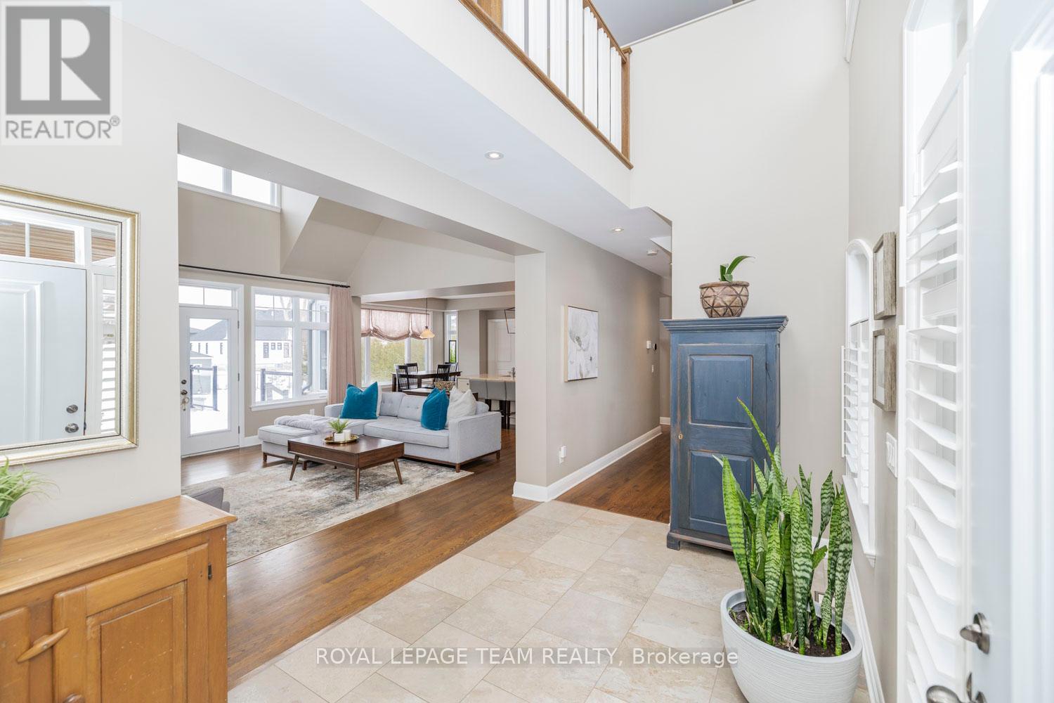 Photo 10 of 213 Cabrelle Place, Ottawa ON