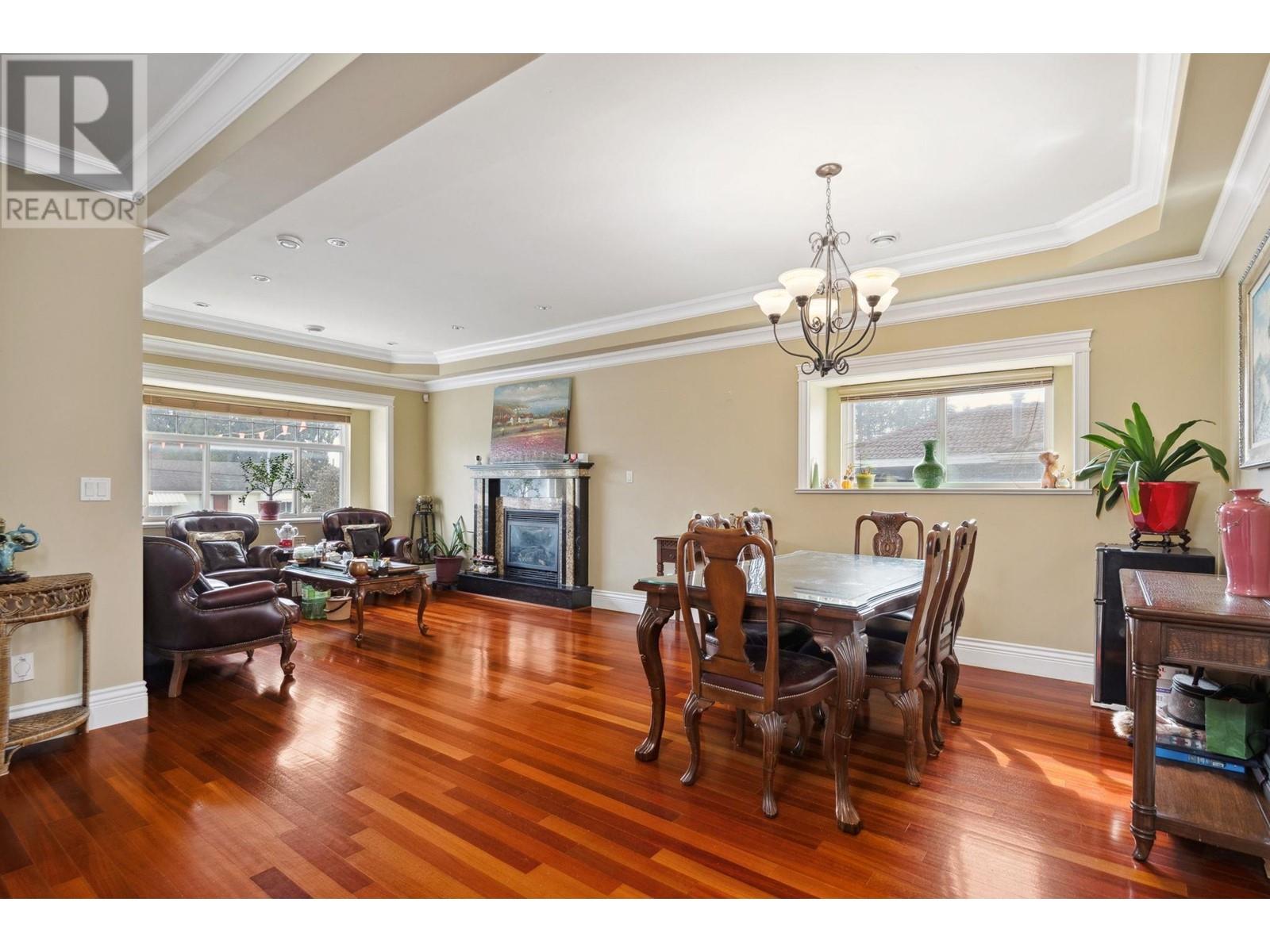 8111 GILBERT Road, Richmond