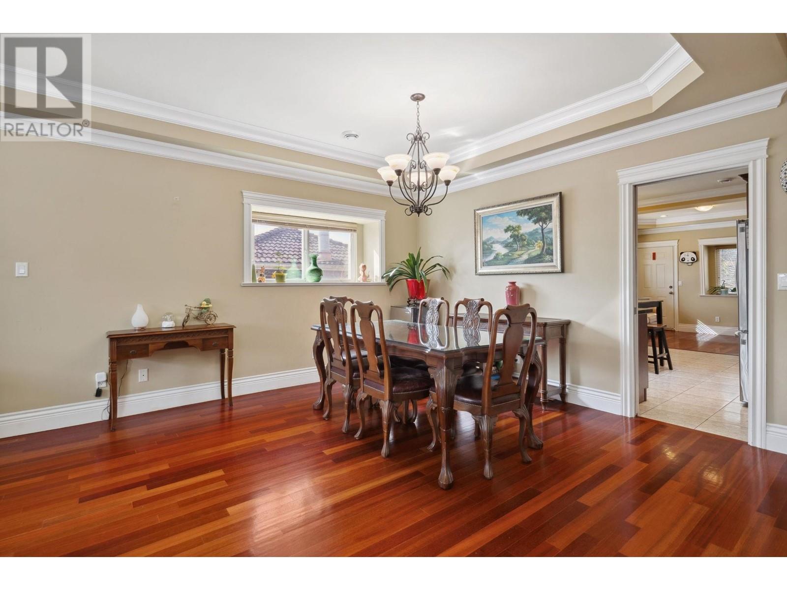 8111 GILBERT Road, Richmond
