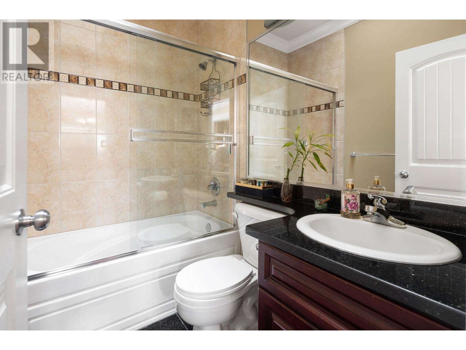 8111 GILBERT Road, Richmond