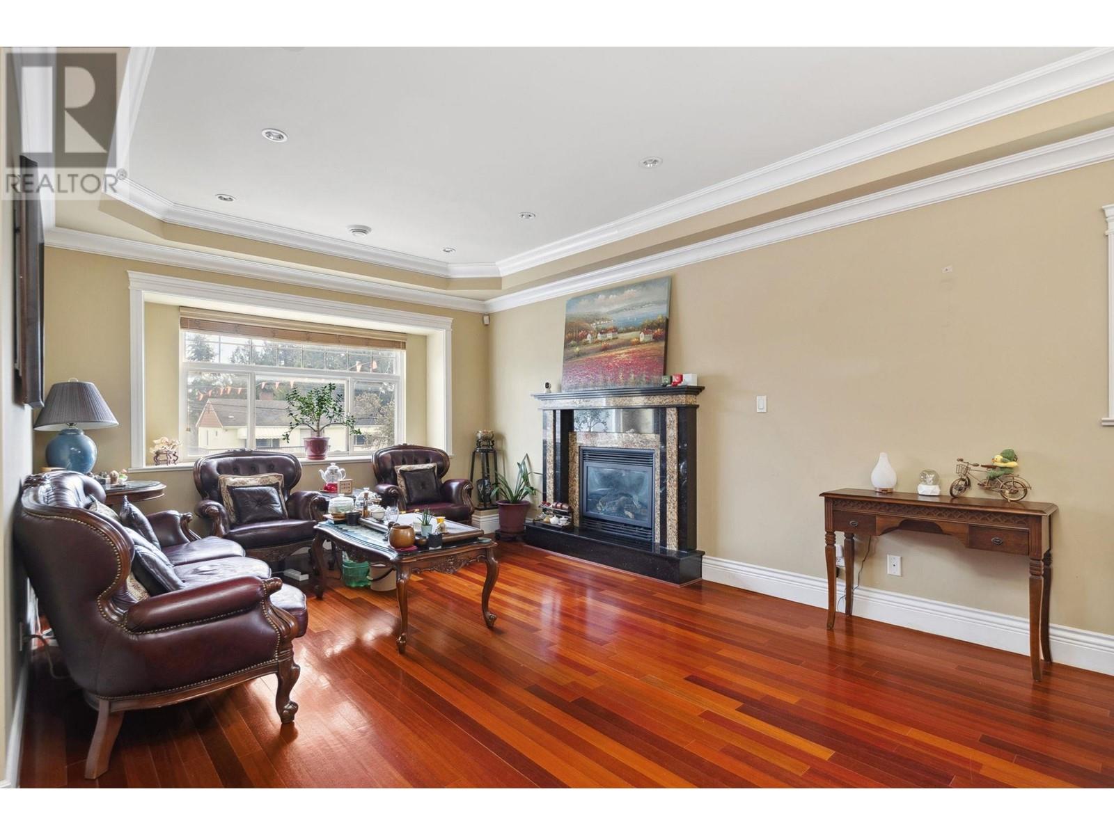 8111 GILBERT Road, Richmond