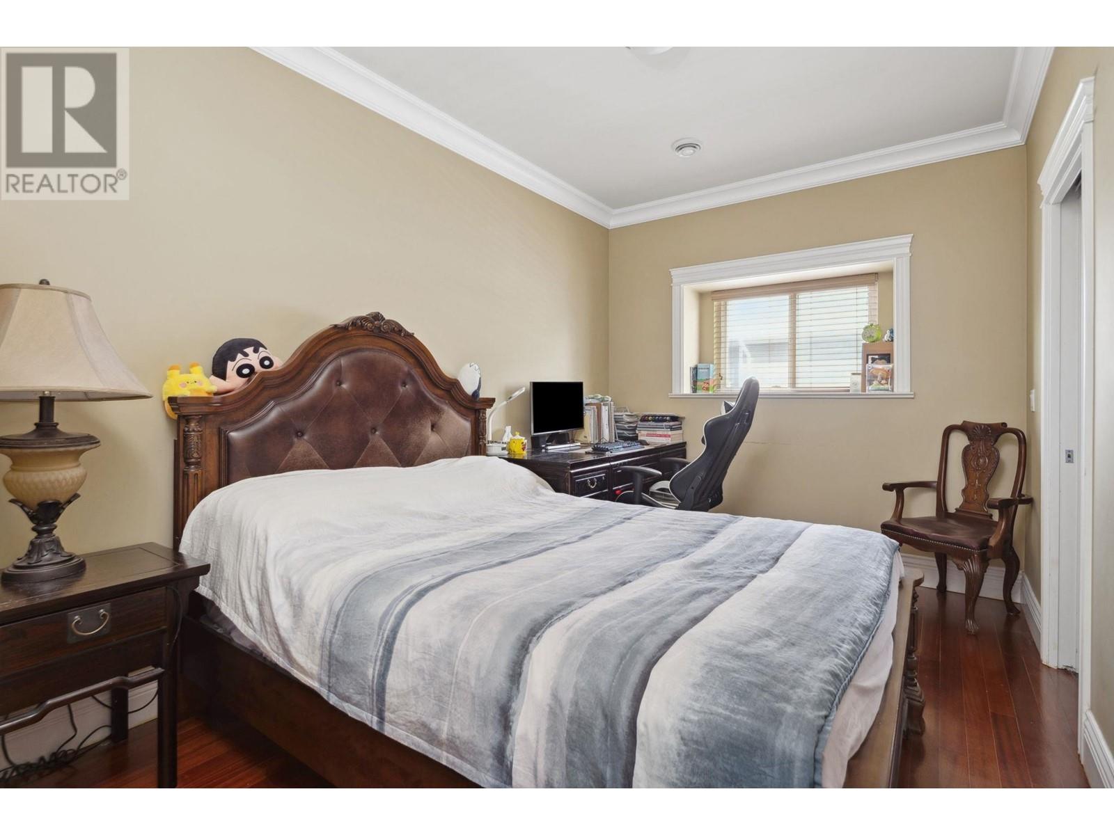 8111 GILBERT Road, Richmond