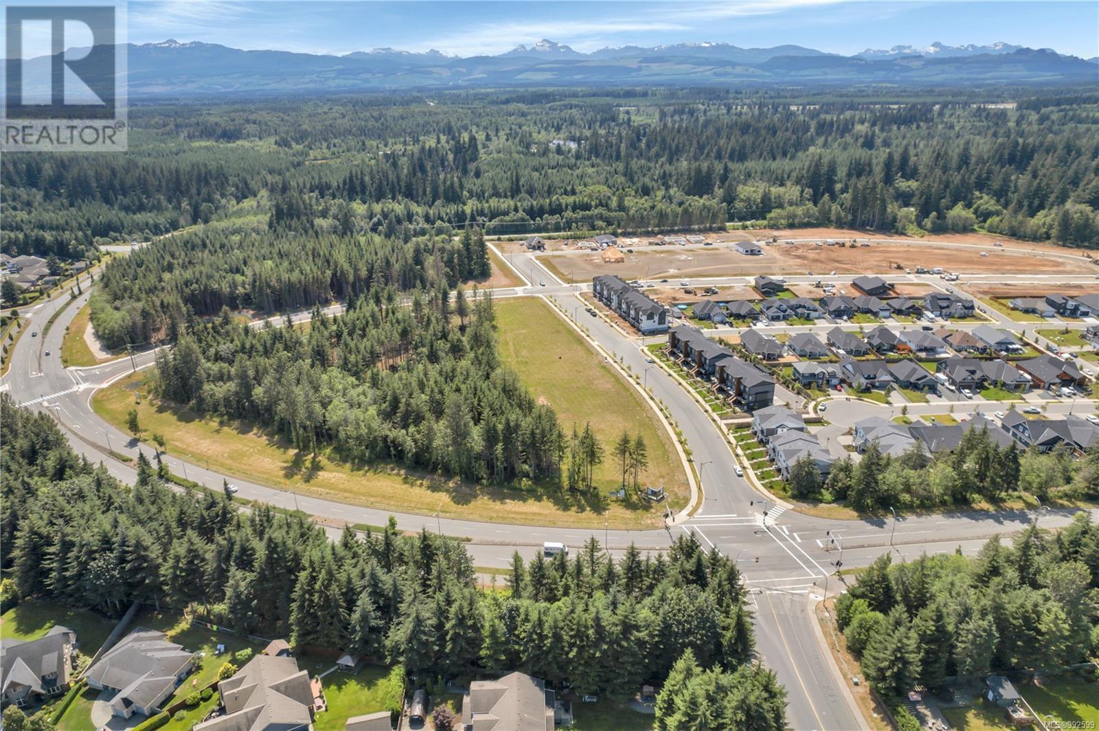 757 Salmonberry St, Campbell River real estate listing 992599