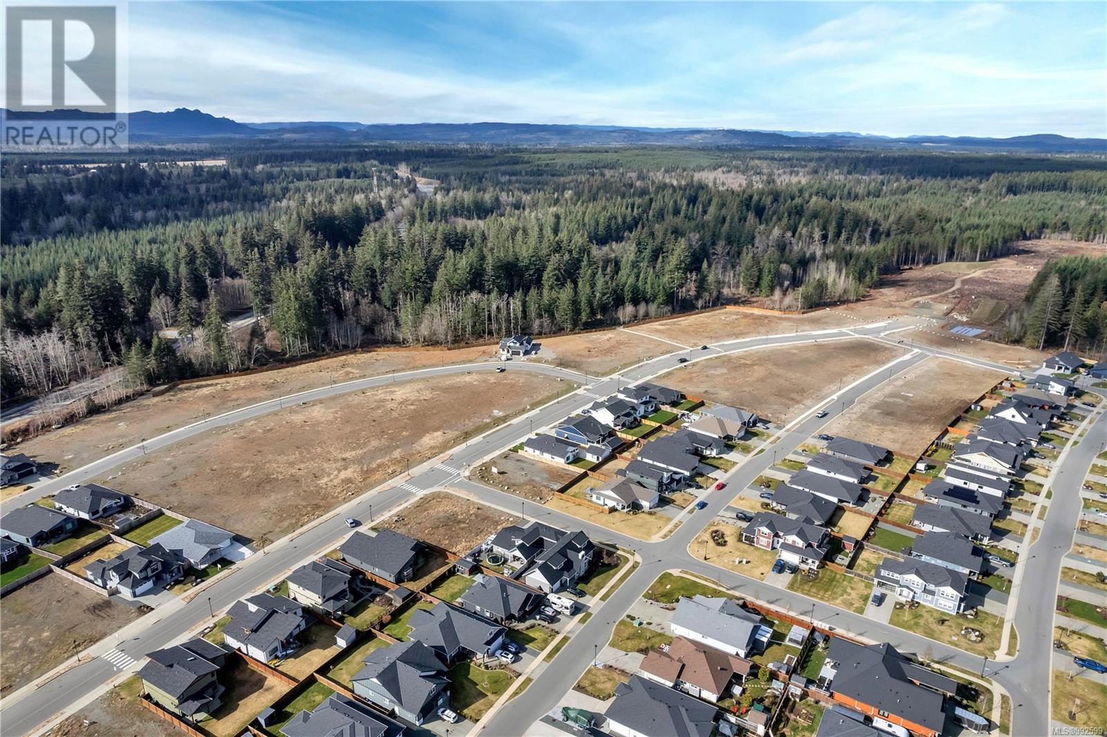 757 Salmonberry St, Campbell River real estate listing for sale