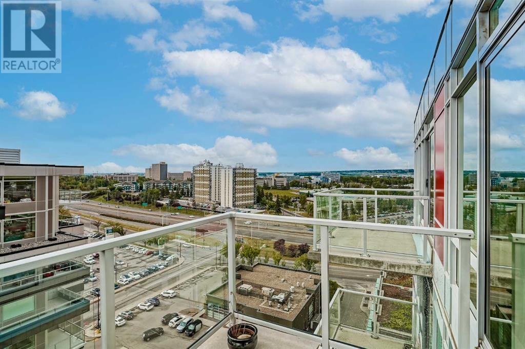 Single Family House High rise for Sale in   Brentwood Common NW Brentwood Calgary 