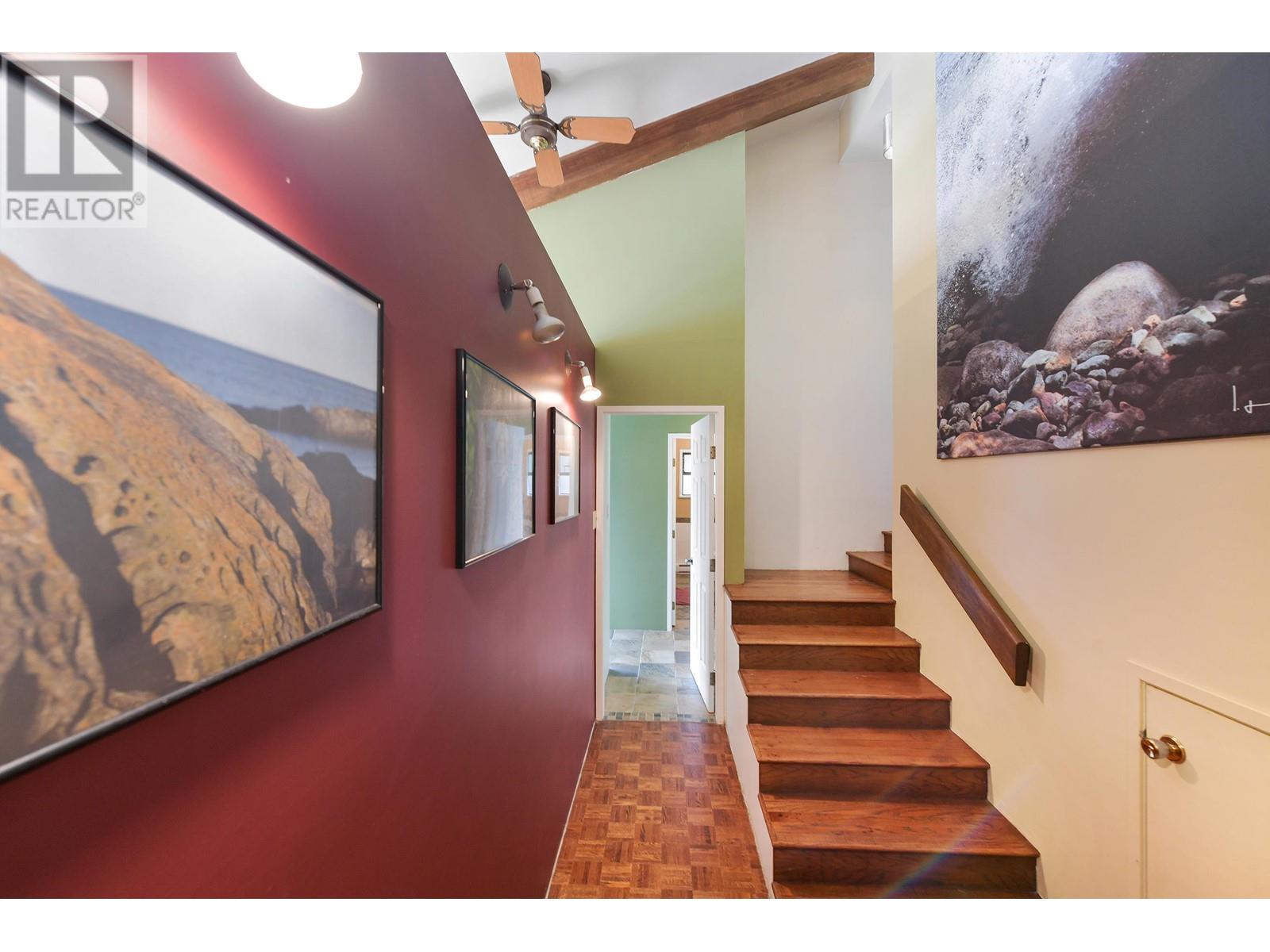 524 BAY TURNABOUT, Mayne Island